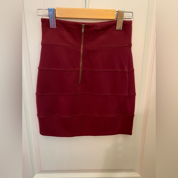 Burgundy skirt. - Picture 3 of 3